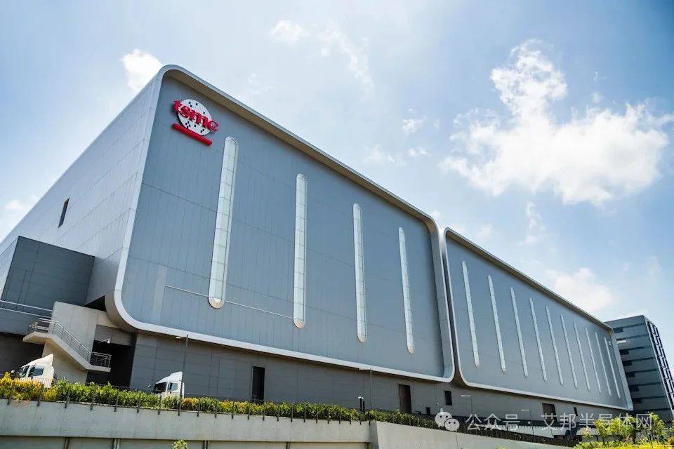Hsinchu City, Taiwan- June 24, 2024: Taiwan Semiconductor Manufacturing Company (TSMC) plant in Hsinchu Science Park, Taiwan, TSMC is the world's largest dedicated independent semiconductor foundry.